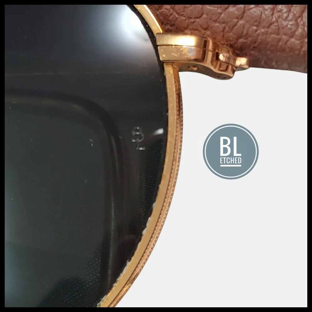 Ray-Ban Round Metal Sunglasses in Gold with Dark Green Lenses